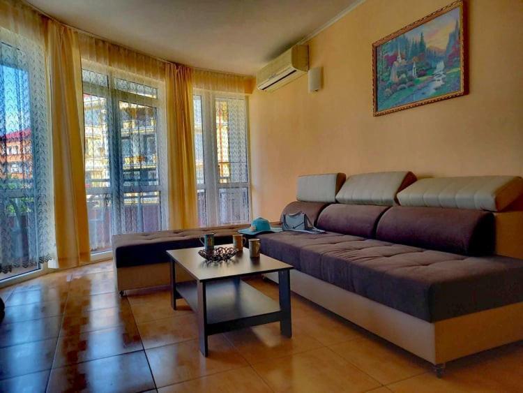Central Plaza Apartment Сонячний Берег Екстер'єр фото