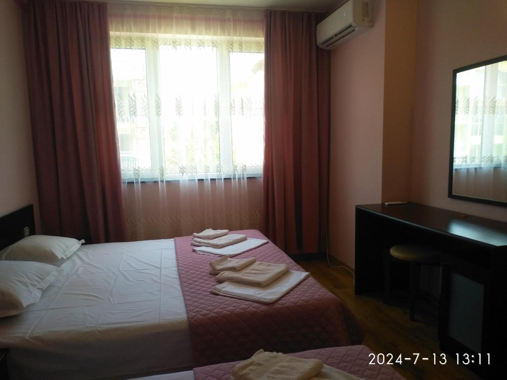 Central Plaza Apartment Сонячний Берег Екстер'єр фото
